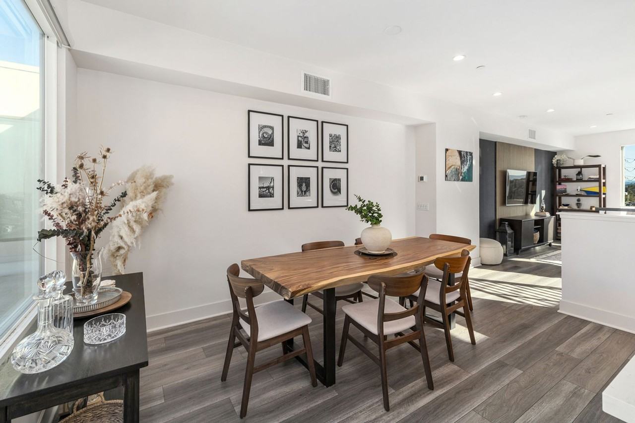 1065 32nd St #14 - Photo 6 of 31