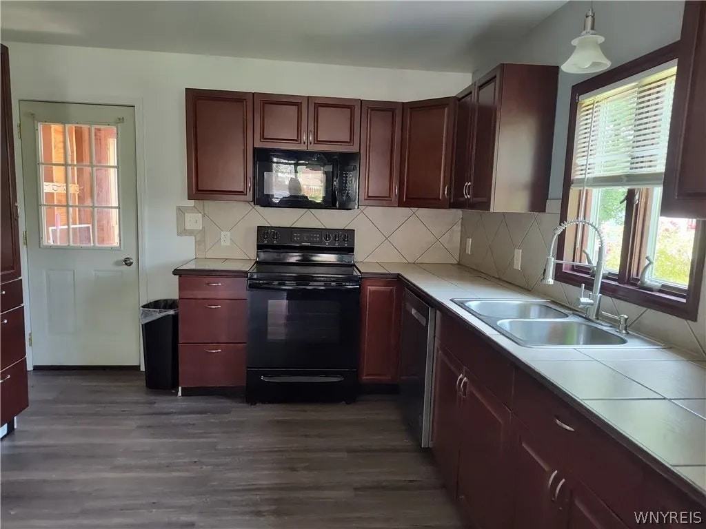 3669 5th Street, Unit Front - Photo 4 of 12