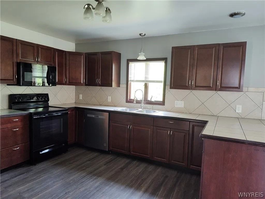 3669 5th Street, Unit Front - Photo 5 of 12