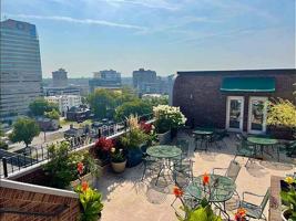 featured image of 355 S Broadway