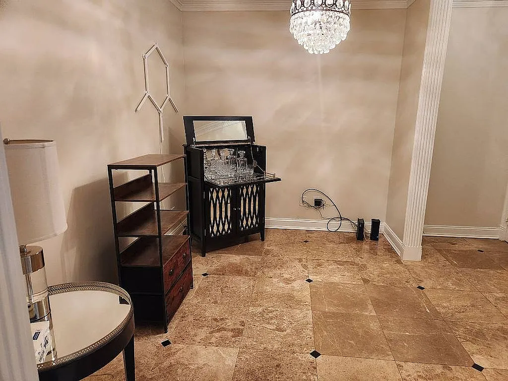 355 South Broadway, Unit 706 - Photo 6 of 16