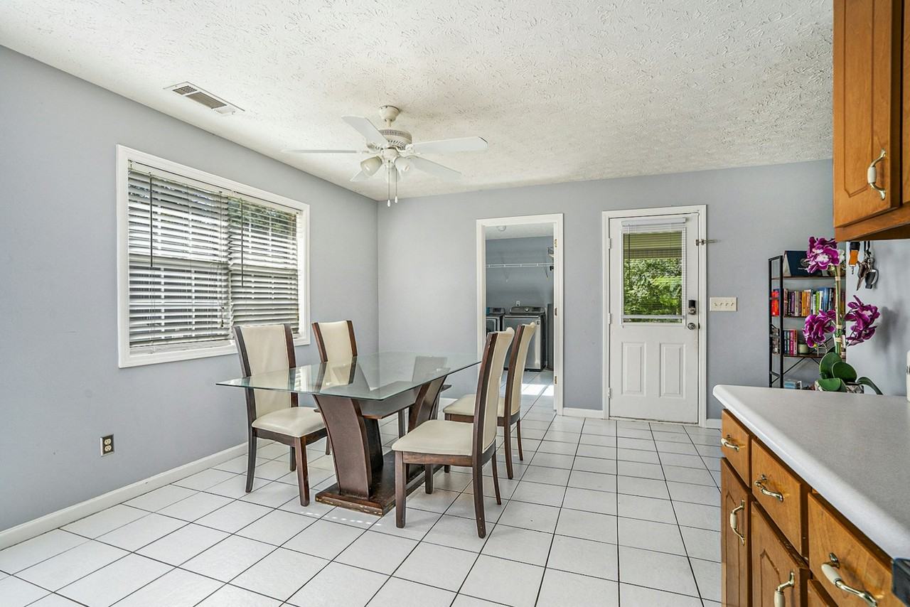 110 Cactus Lane - Photo 3 of 20