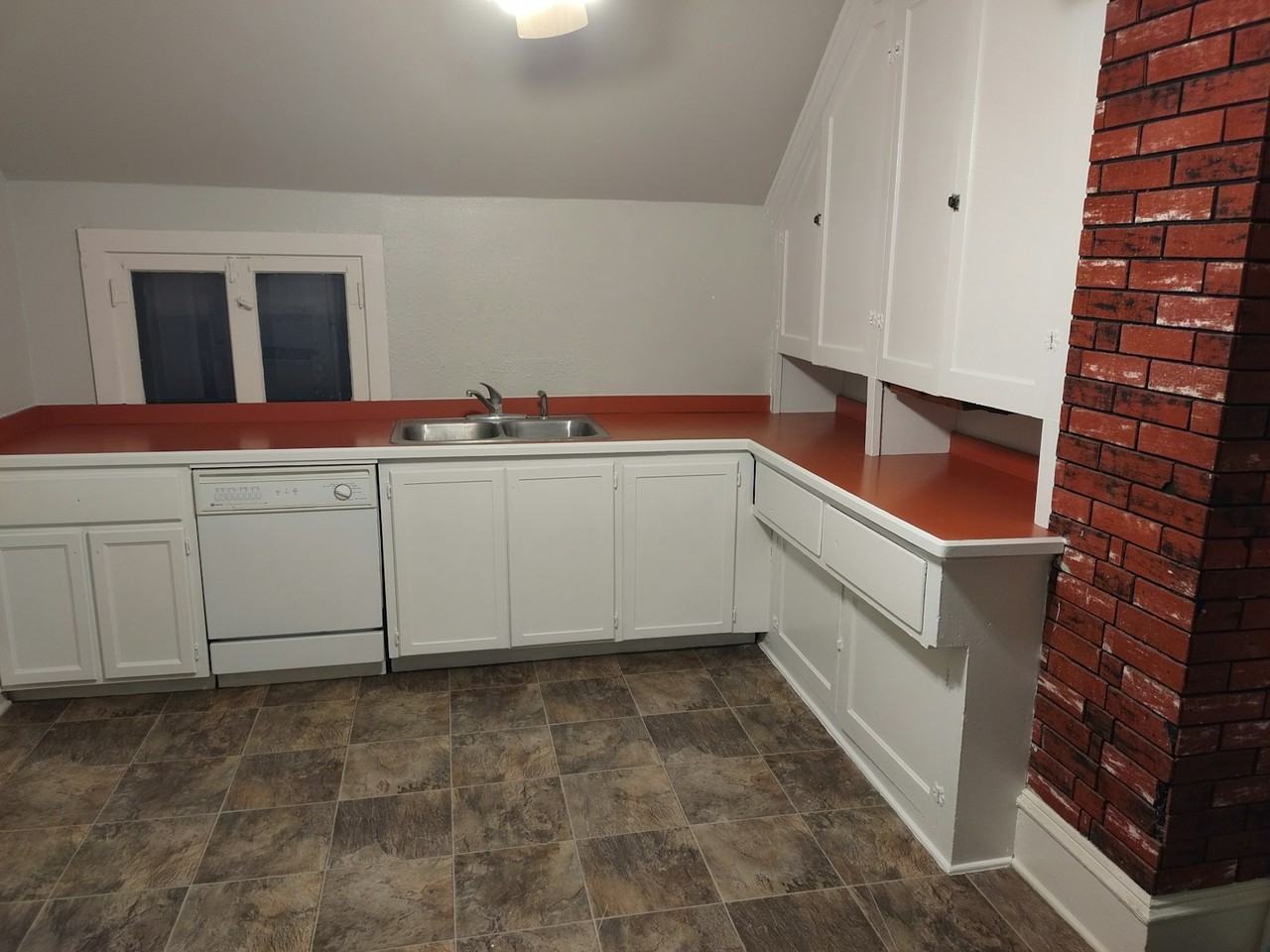 530 7th Street Northwest, Unit 3 - Photo 3 of 6