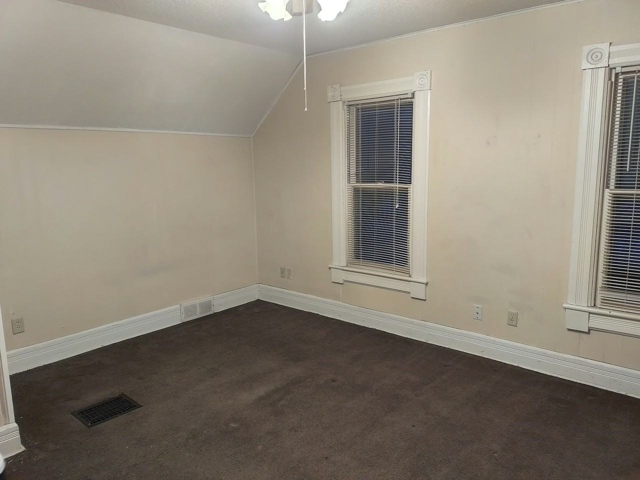 530 7th Street Northwest, Unit 3 - Photo 6 of 6