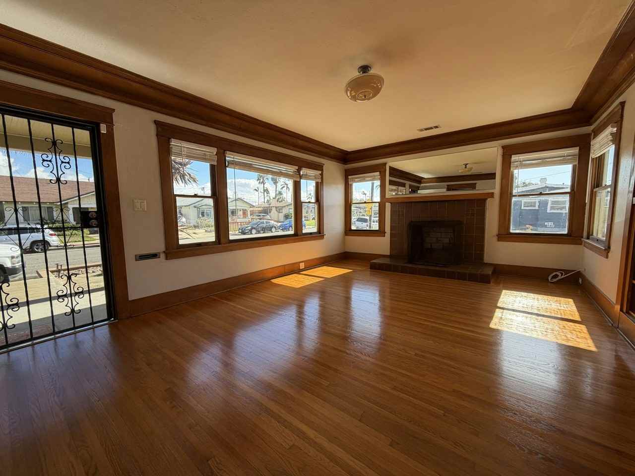 3706 28th Street - Photo 4 of 23