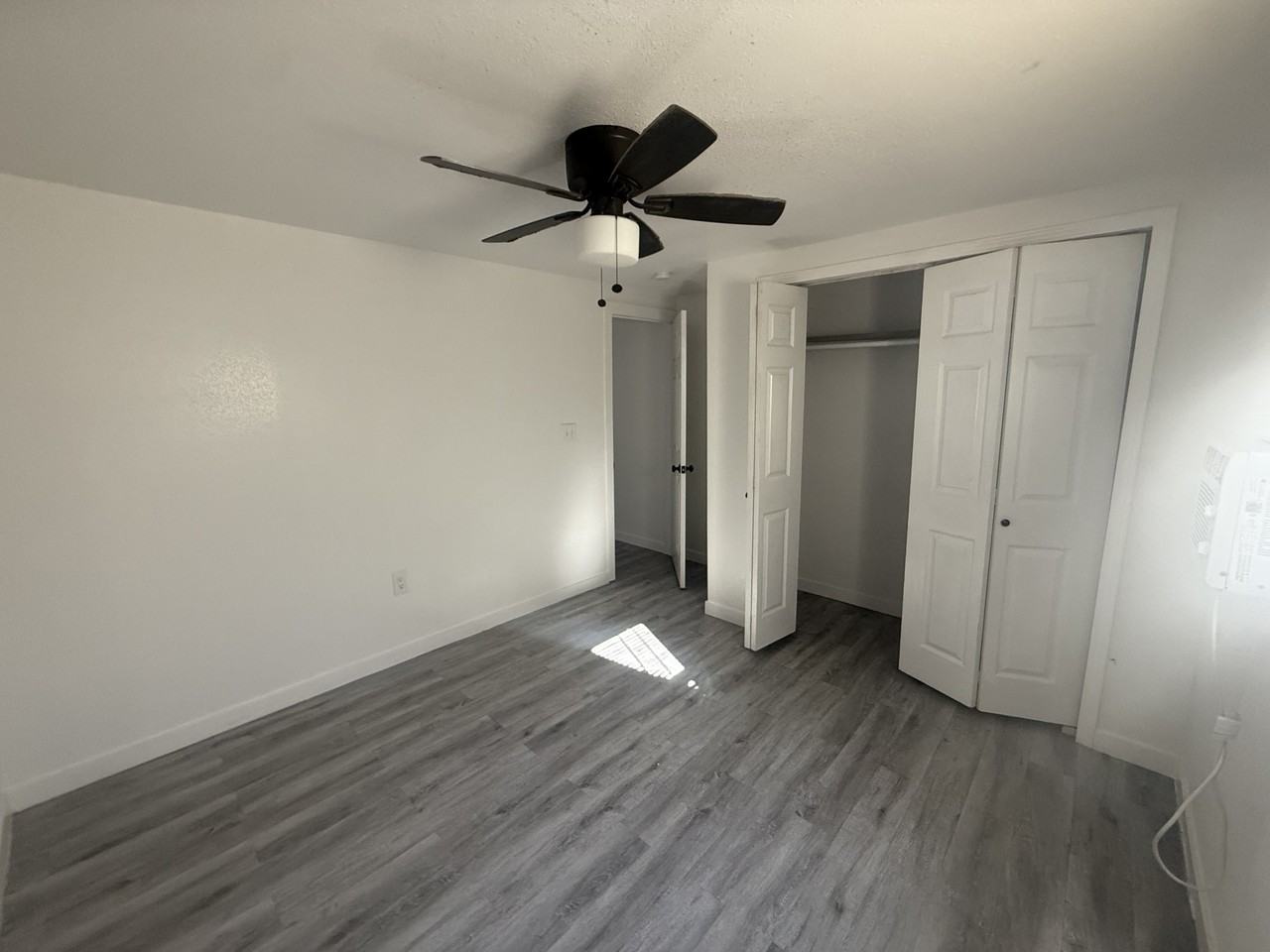 3011 W Cesar E Chavez Blvd #4 - Photo 7 of 11