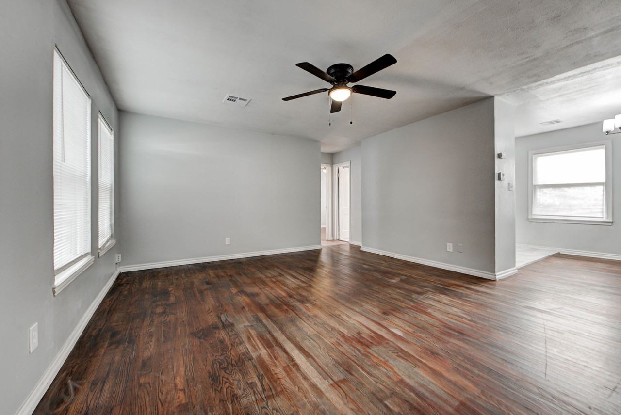 1110 W Apache St #1 - Photo 4 of 26