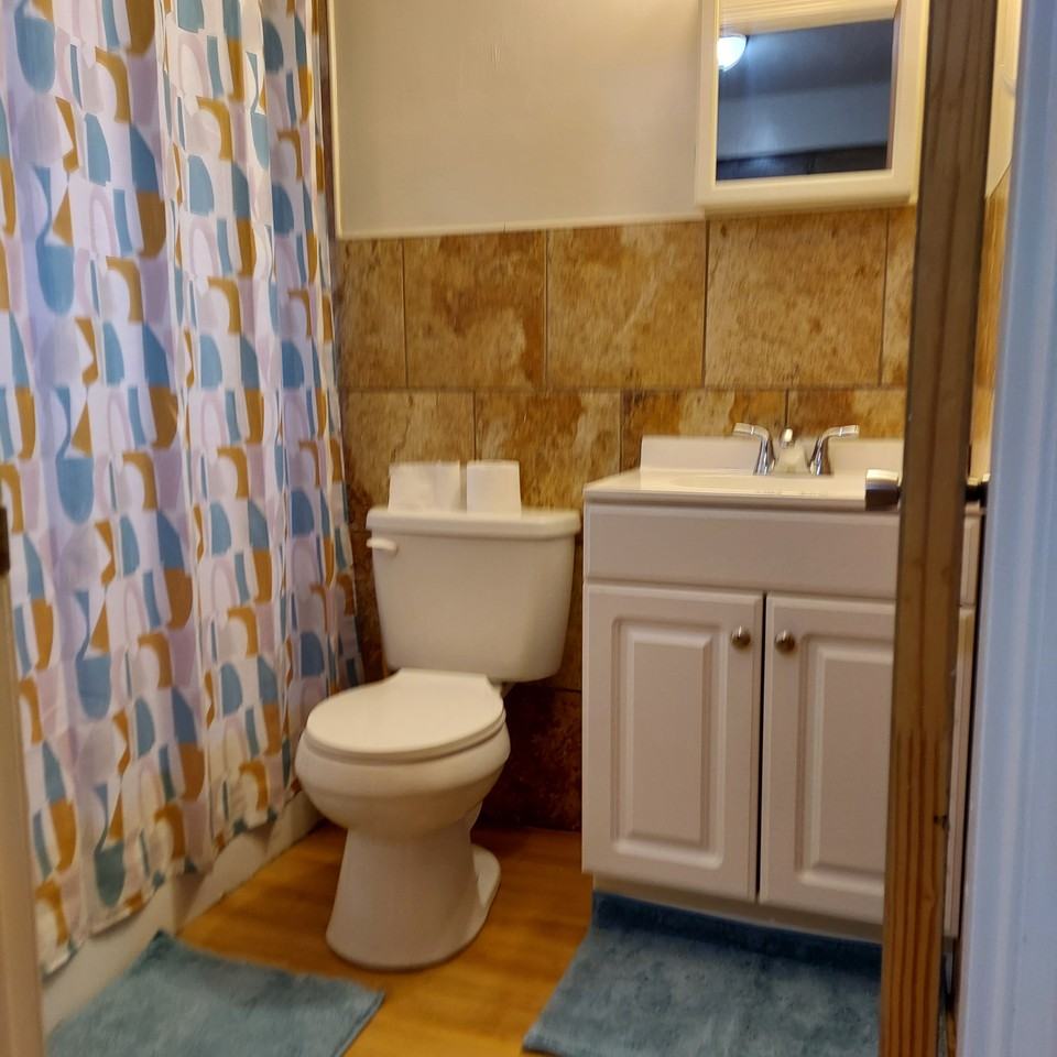 423 Aylesford Pl #21 - Photo 2 of 6