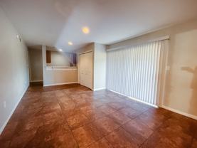 403 Marshall Ct Nw #7 - Photo 1 of 1