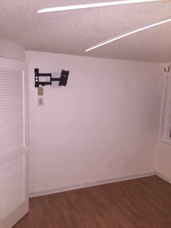 1274 Hodson Drive - Photo 2 of 12