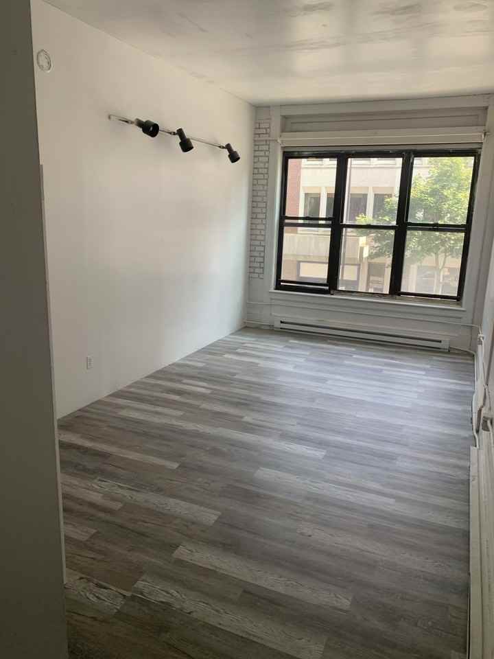 40 Suffolk St - Photo 6 of 21