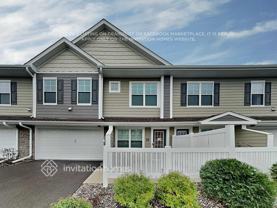 10936 Zest St Ne #G - Photo 1 of 1