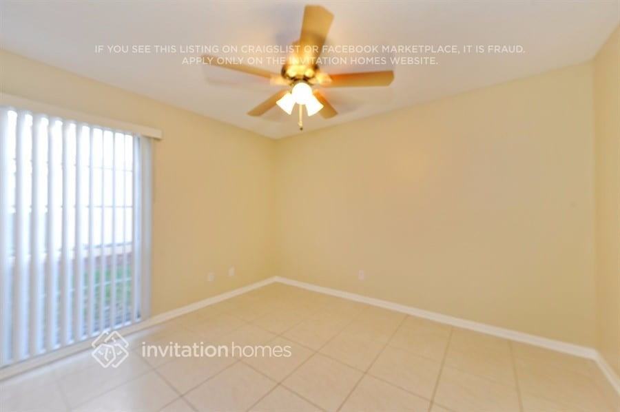 5209 Windlaff Ave - Photo 4 of 8