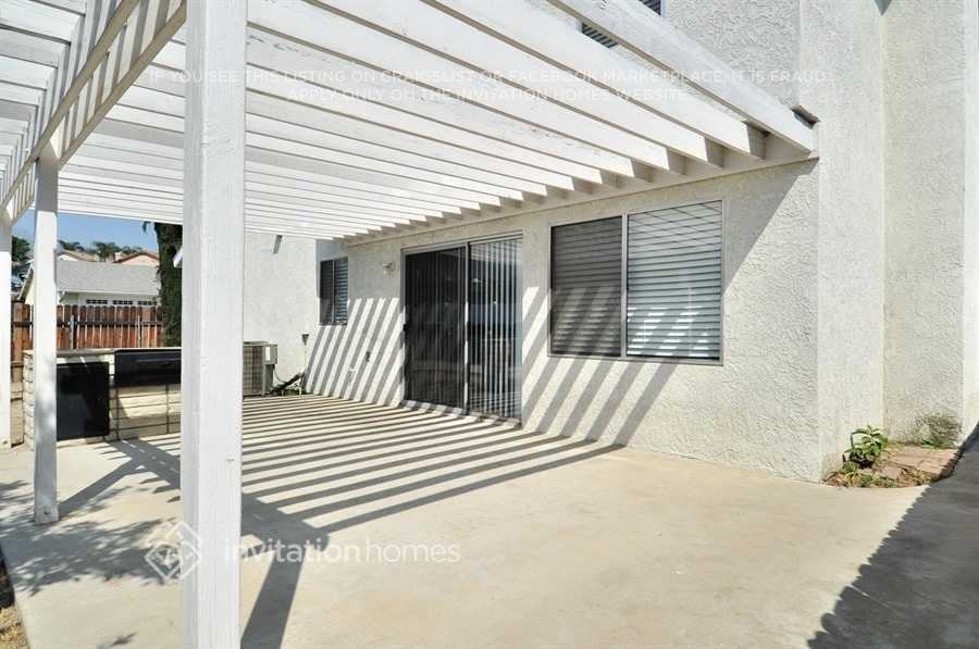 28660 Newcastle Rd - Photo 2 of 5