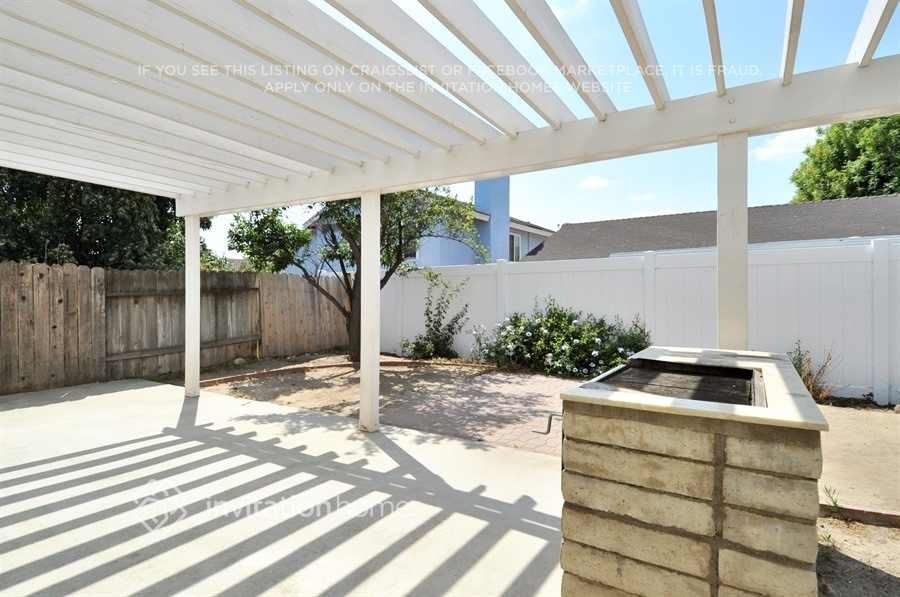 28660 Newcastle Rd - Photo 3 of 5