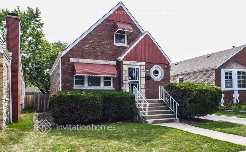 9625 S Maplewood Ave - Photo 3 of 26