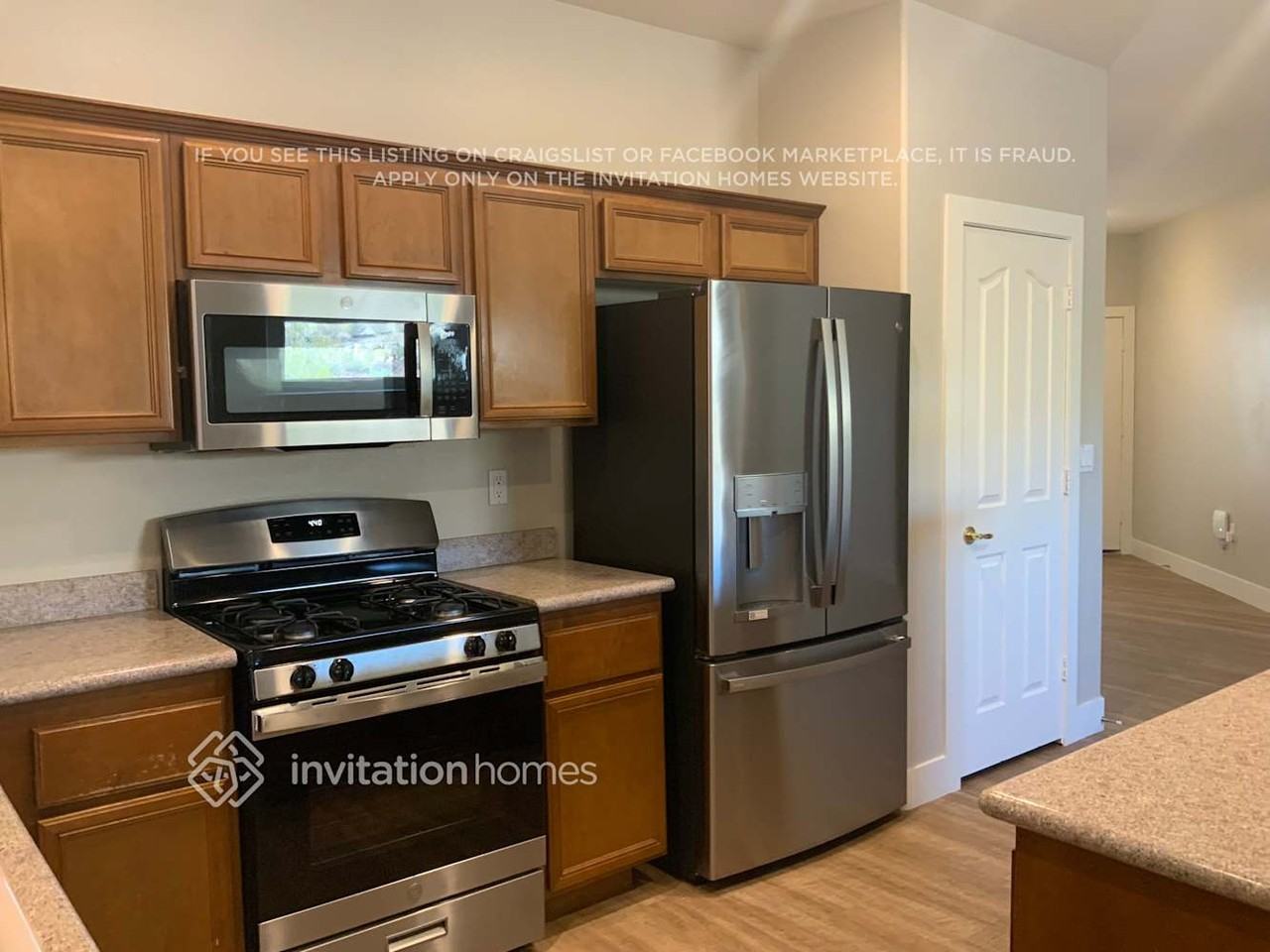 4469 El Presidio Dr - Photo 4 of 11