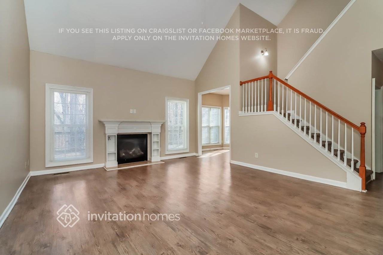 200 Autumn Crk - Photo 7 of 19