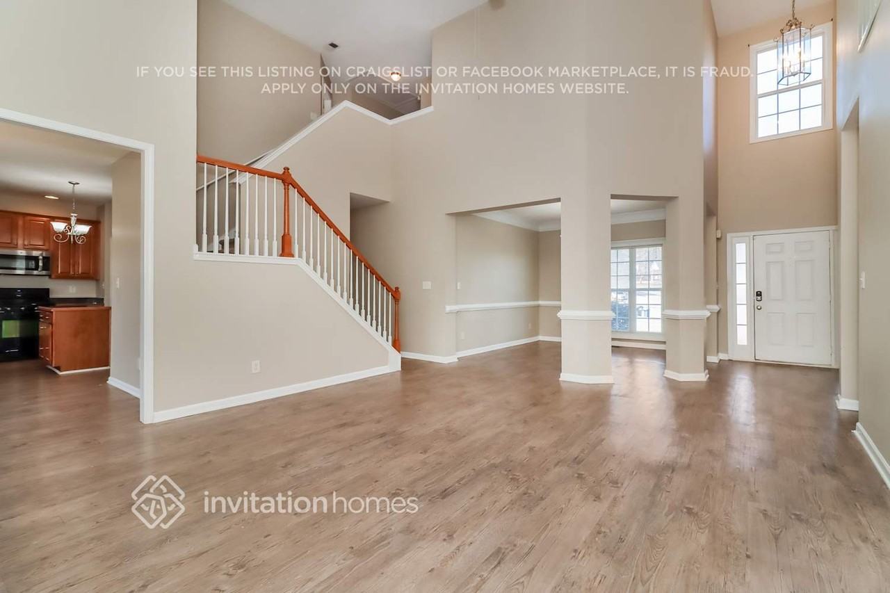 200 Autumn Crk - Photo 6 of 19