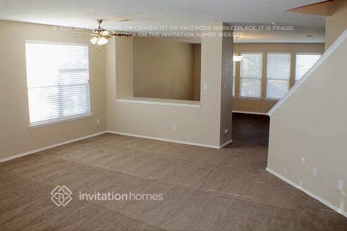 9224 Lenox Dr - Photo 2 of 10