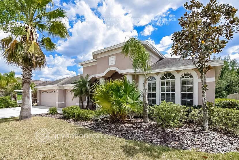 1845 Beaconsfield Dr - Photo 2 of 17