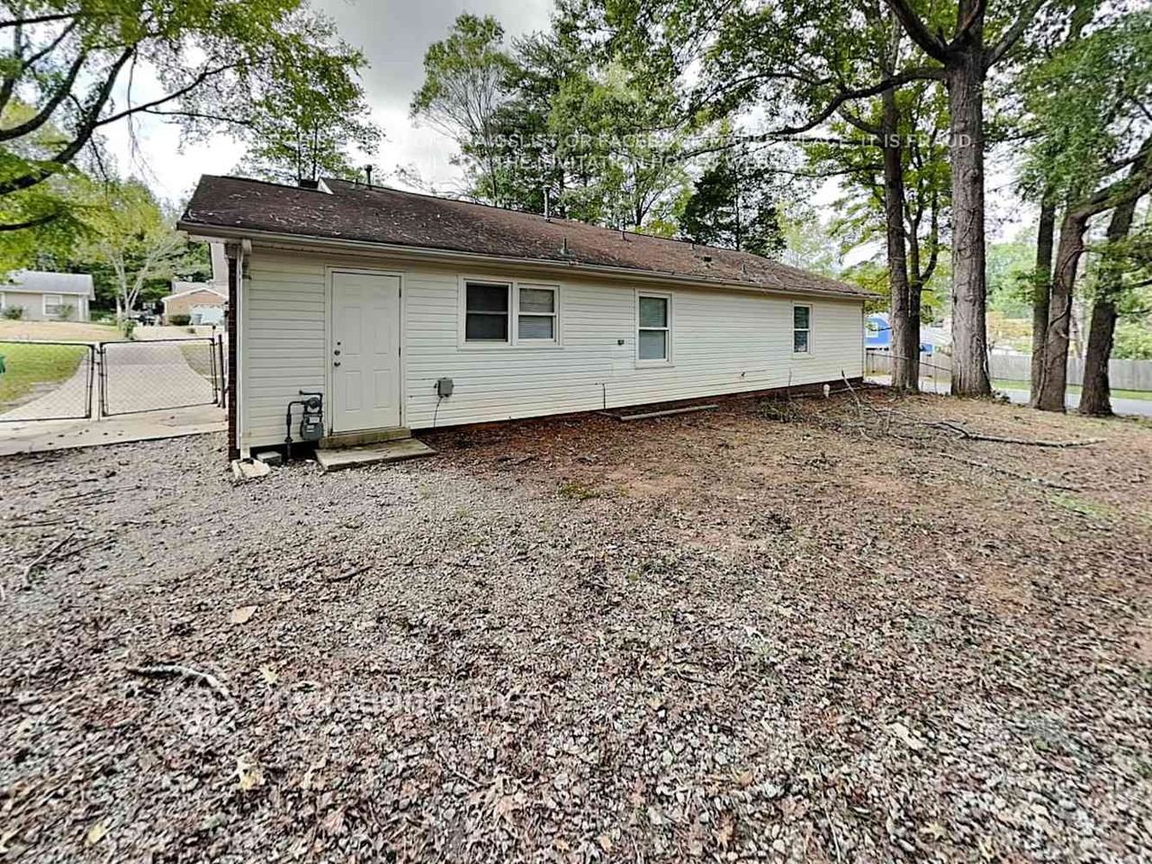 3452 Spring Terrace Ln - Photo 3 of 4