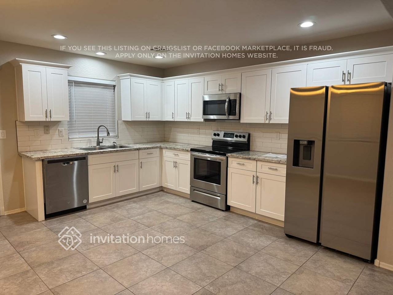 2114 E Caspian Way - Photo 6 of 10