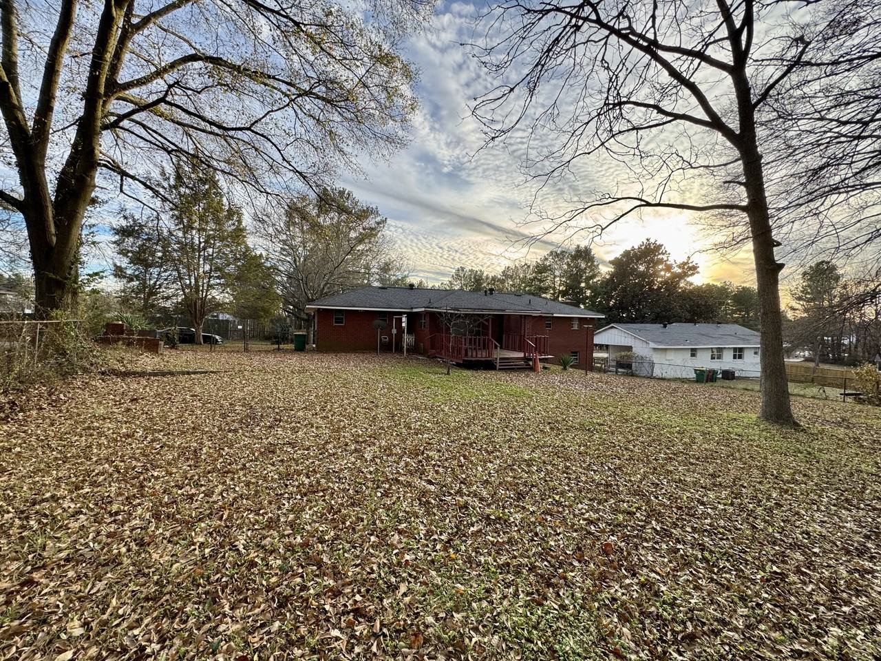 556 Lamar Dr #1 - Photo 5 of 10