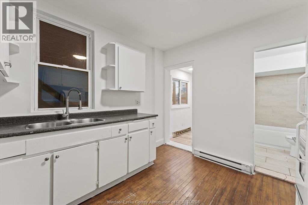 895 Pillette Rd #MAIN - Photo 3 of 19