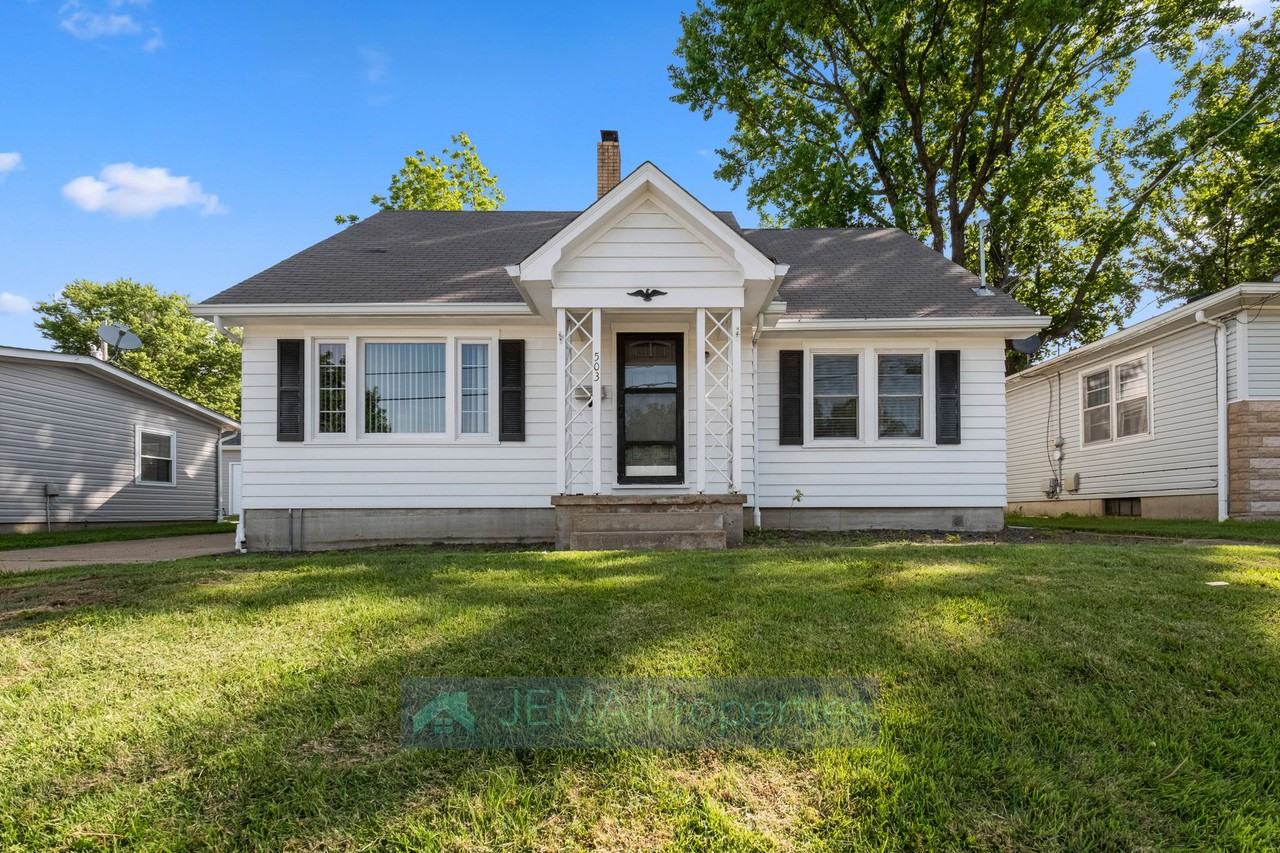 503 E 8th St #1 - Photo 2 of 26