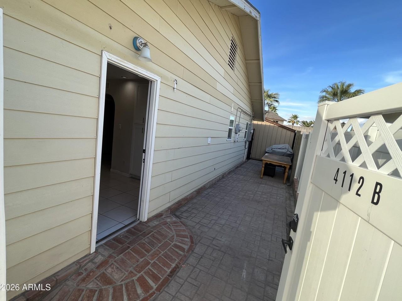 4112 W Hearn Rd - Photo 7 of 13