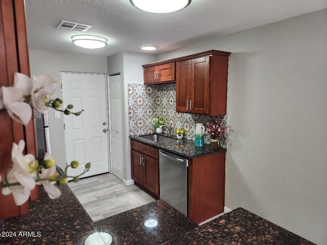 3028 E Brill St Apt 3 #3 - Photo 7 of 25