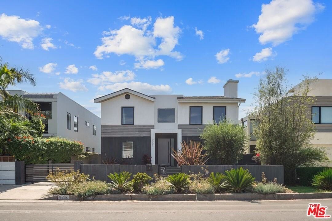 3207 Thatcher Ave - Photo 2 of 28