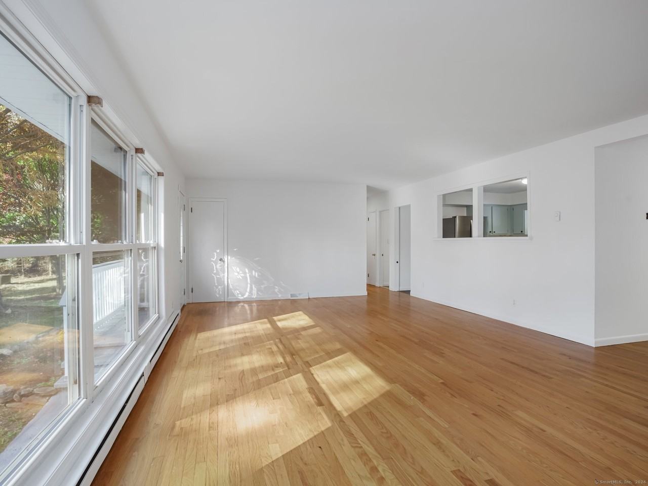 488 Sport Hill Rd - Photo 7 of 32