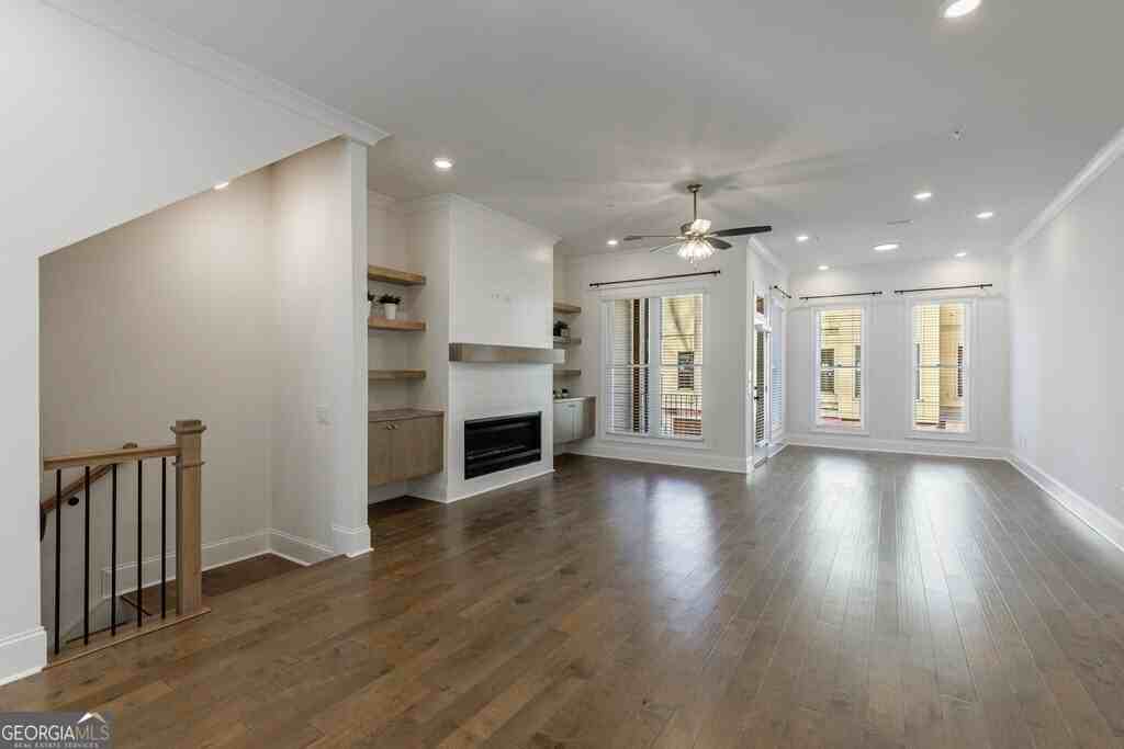 215 Midnight Oak Run - Photo 6 of 43