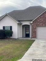 featured image of 17031 Jamestowne Dr