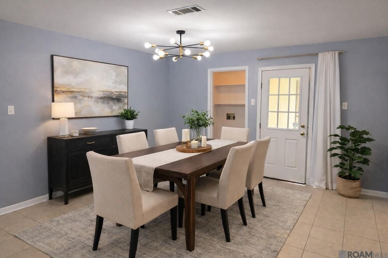 2165 General Beauregard Ave - Photo 4 of 15