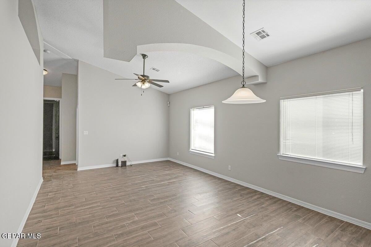 14349 Tobe Davis - Photo 6 of 19