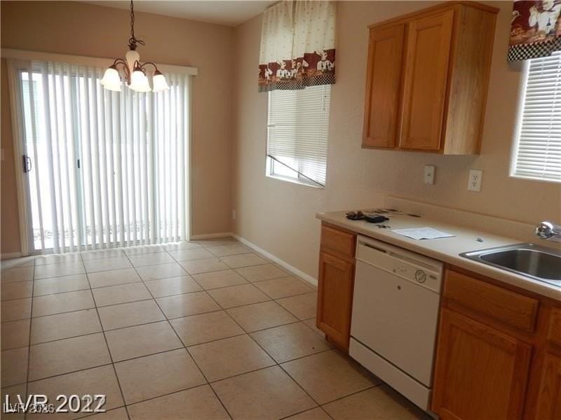 10196 Village Breeze Pl - Photo 3 of 5