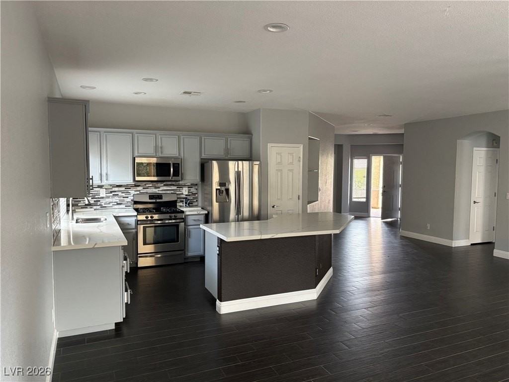 10601 Umbrella Tree Ct - Photo 4 of 14