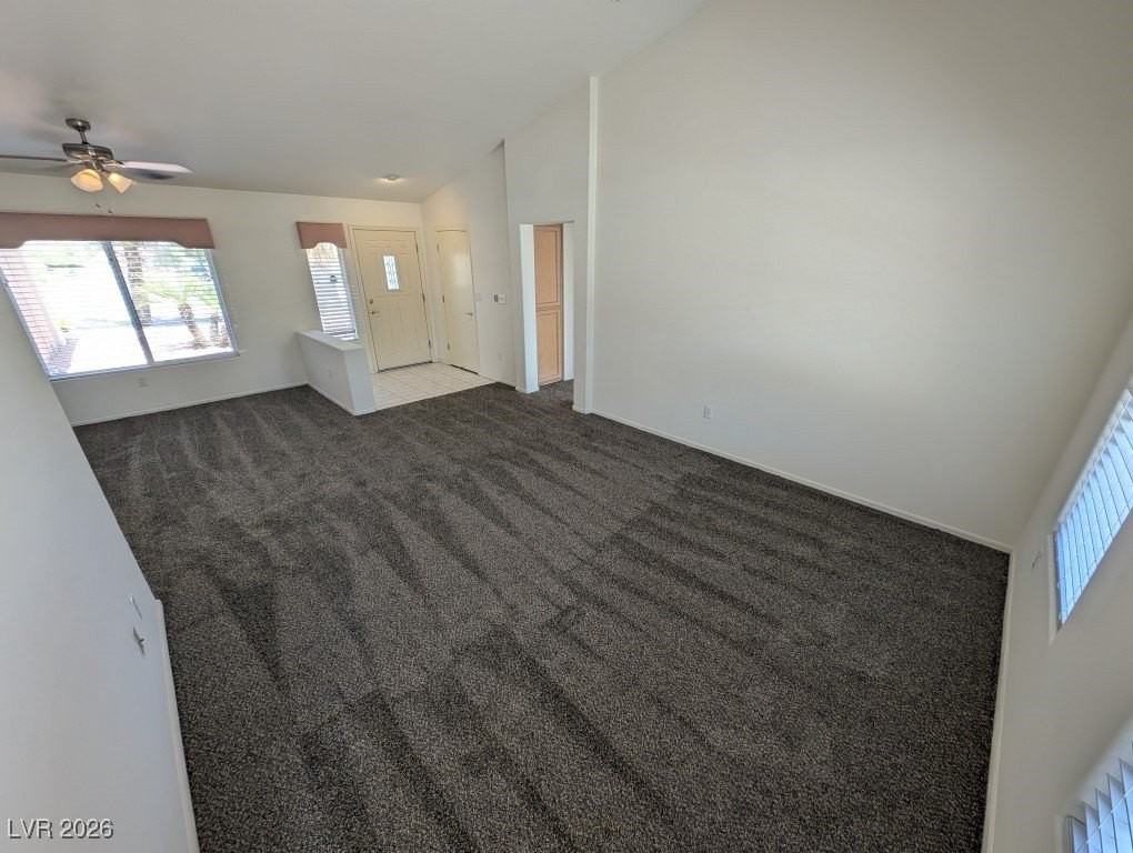 10113 Cresent Creek Dr - Photo 5 of 25