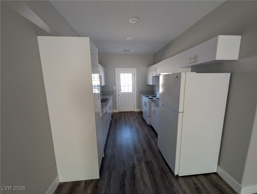 1401 Ogallala St #2 - Photo 4 of 11