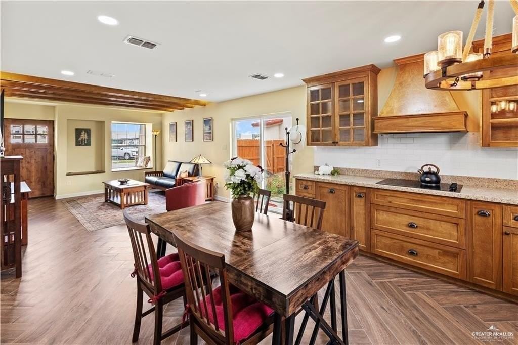 1408 Karen Dr #B - Photo 5 of 10