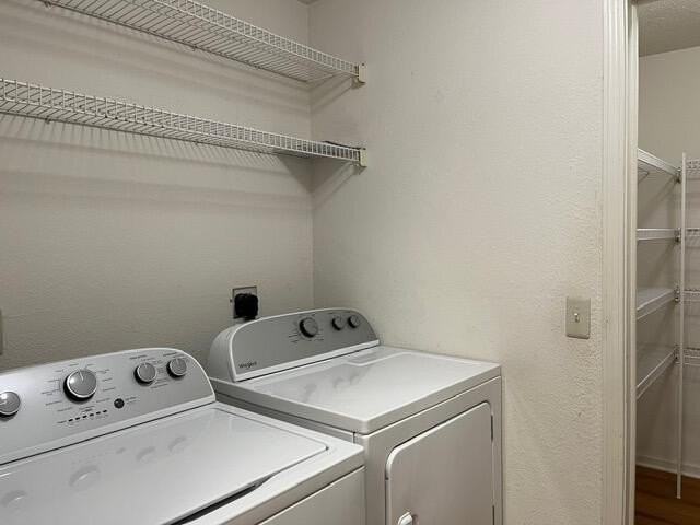 1755 Weatherstone Dr - Photo 4 of 18