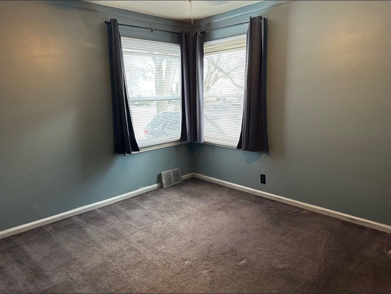 3340 Dudley St - Photo 6 of 13