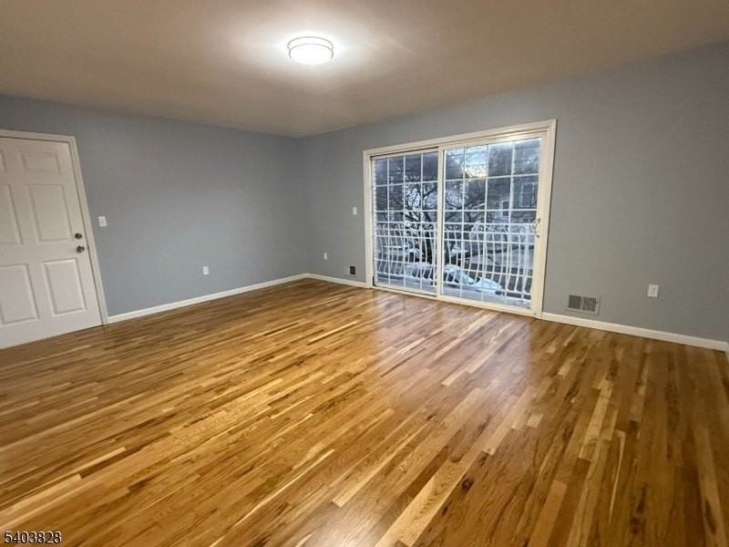 527 4th Ave #1 - Photo 3 of 21