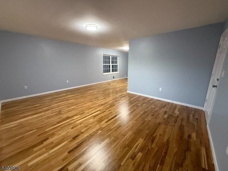 527 4th Ave #1 - Photo 4 of 21