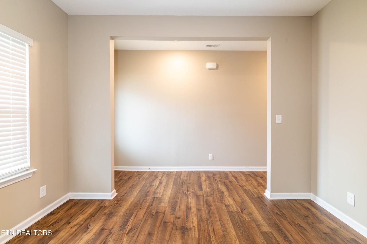 173 Ashe Ave - Photo 7 of 38