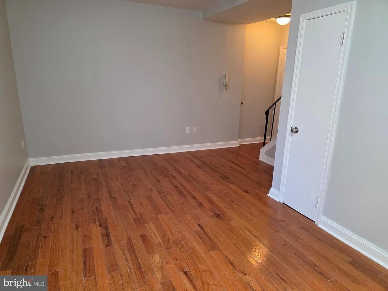 307 Arch St - Photo 4 of 9