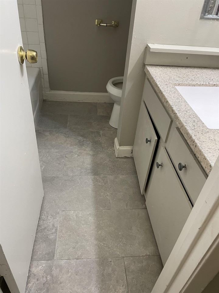 5589 Gates Cv - Photo 6 of 12